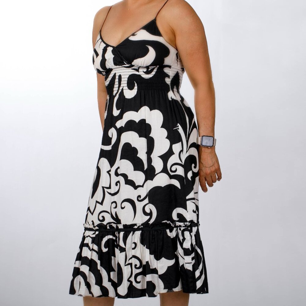 Bebe black and‎ white dress